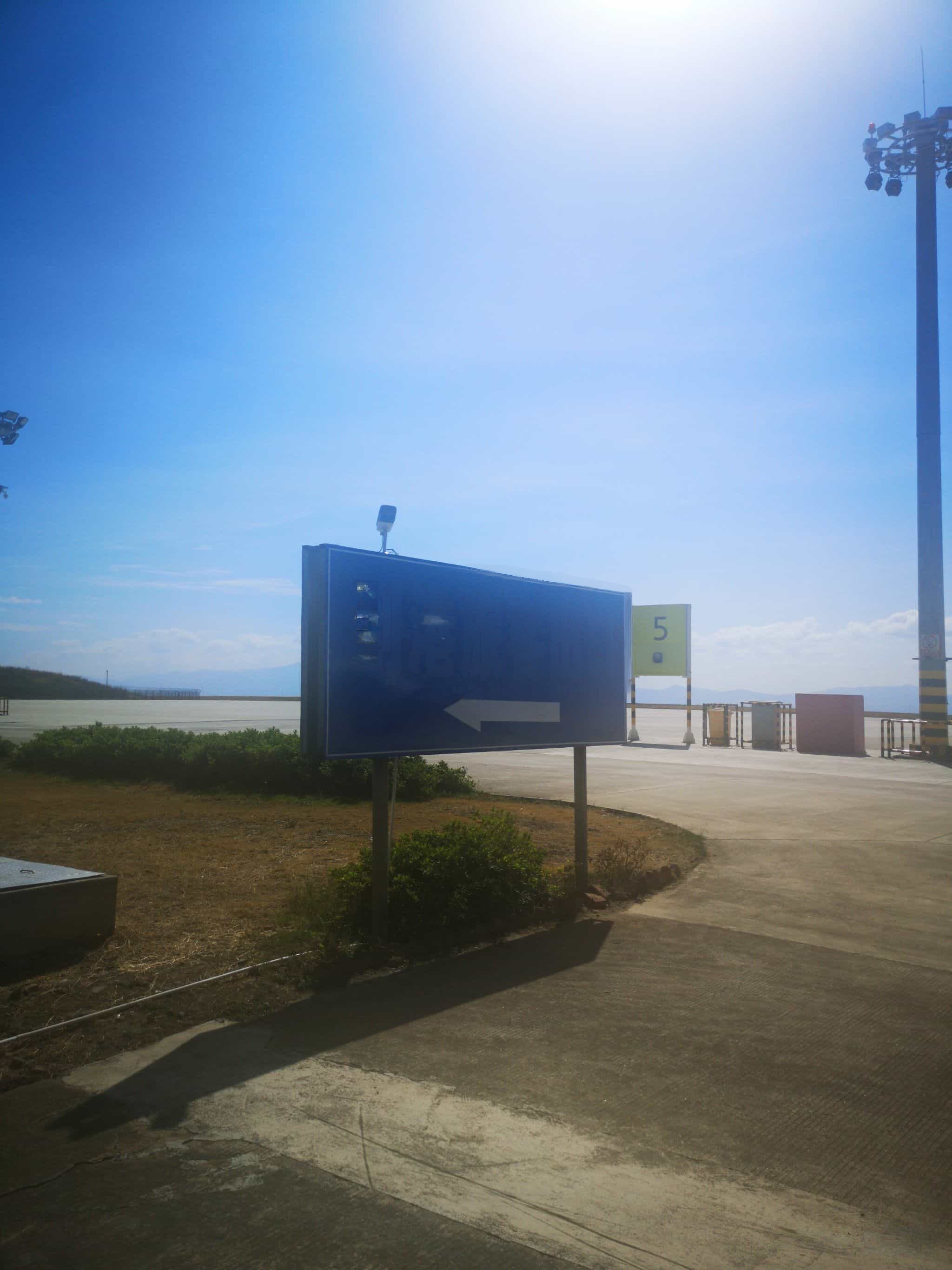 攀枝花保安营机场航站楼-地上停车场