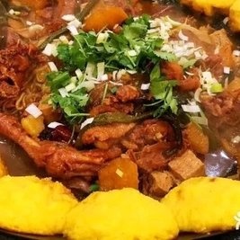 冰雪风情东北铁锅炖