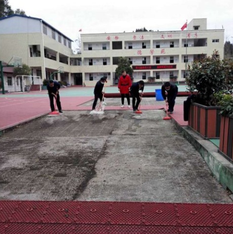 雁江镇初级中学