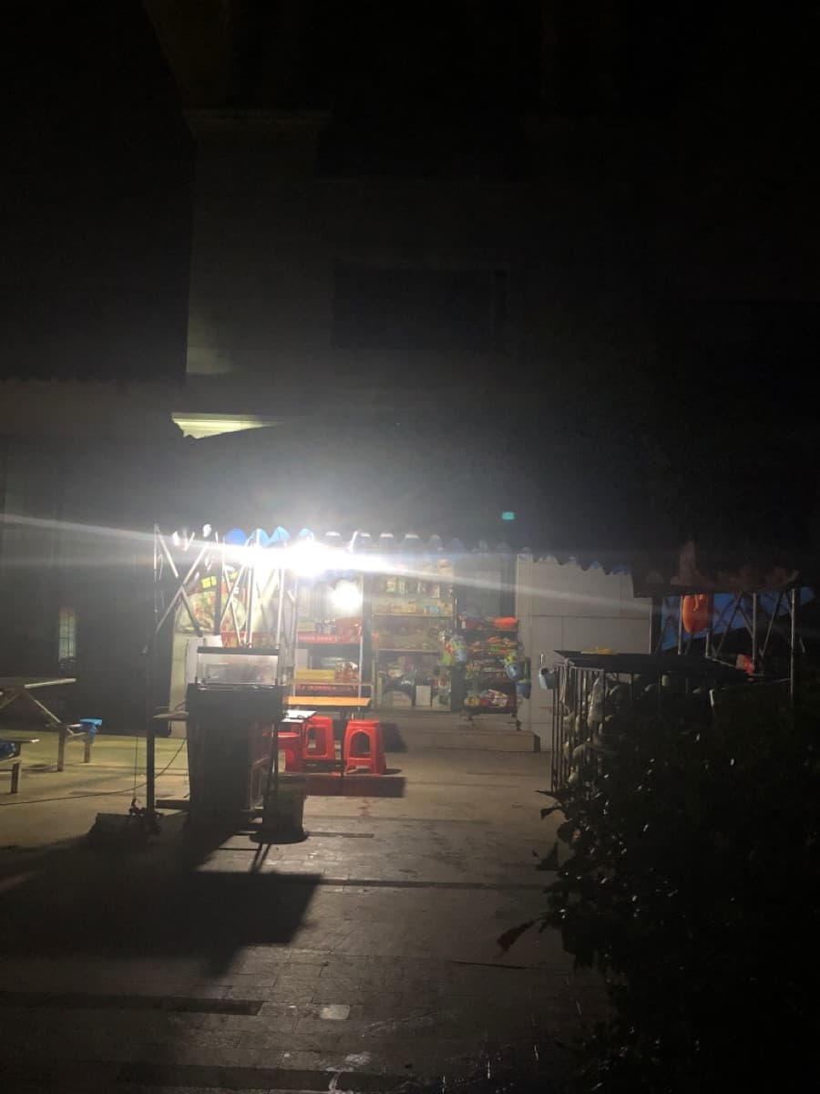 桃园盈滨小卖部