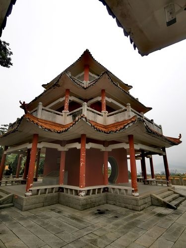 崖门山