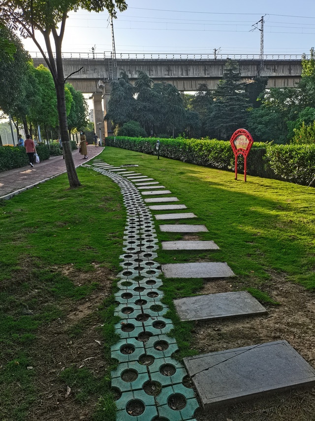 荆门市工人文化宫