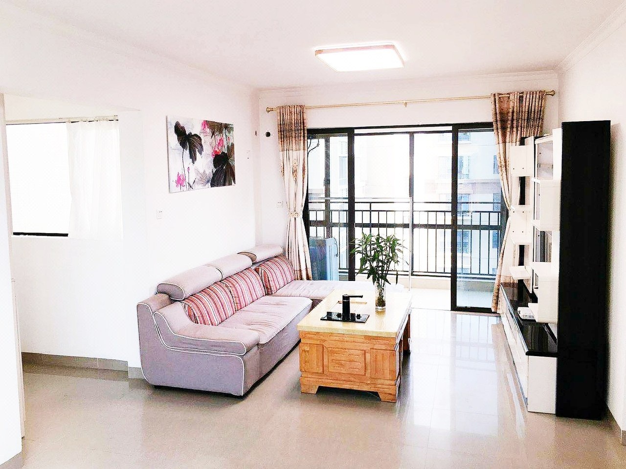 阿娇房源公寓(湖心路分店)