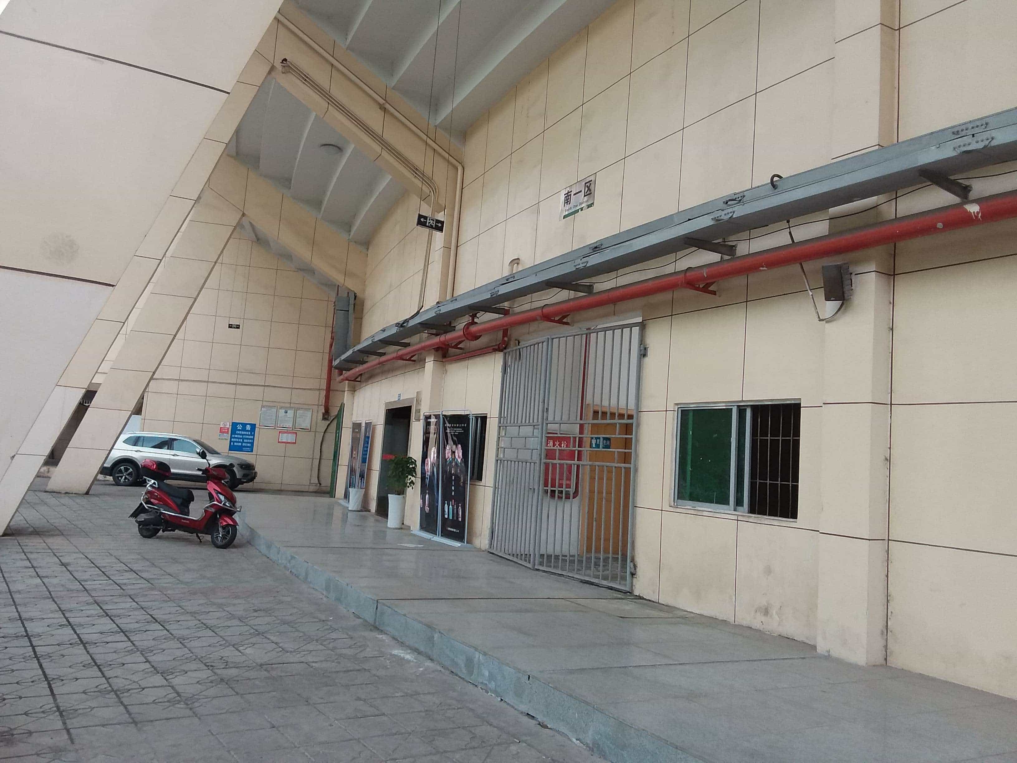 达州市体育中心体育场-南一区