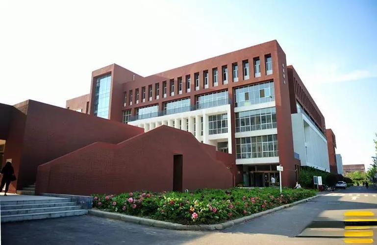 隔壁职业技术学院南校区-护理学院