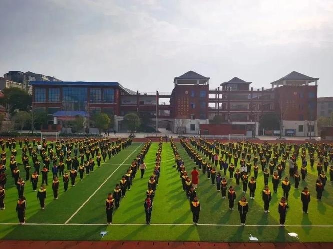 畔湖湾小学