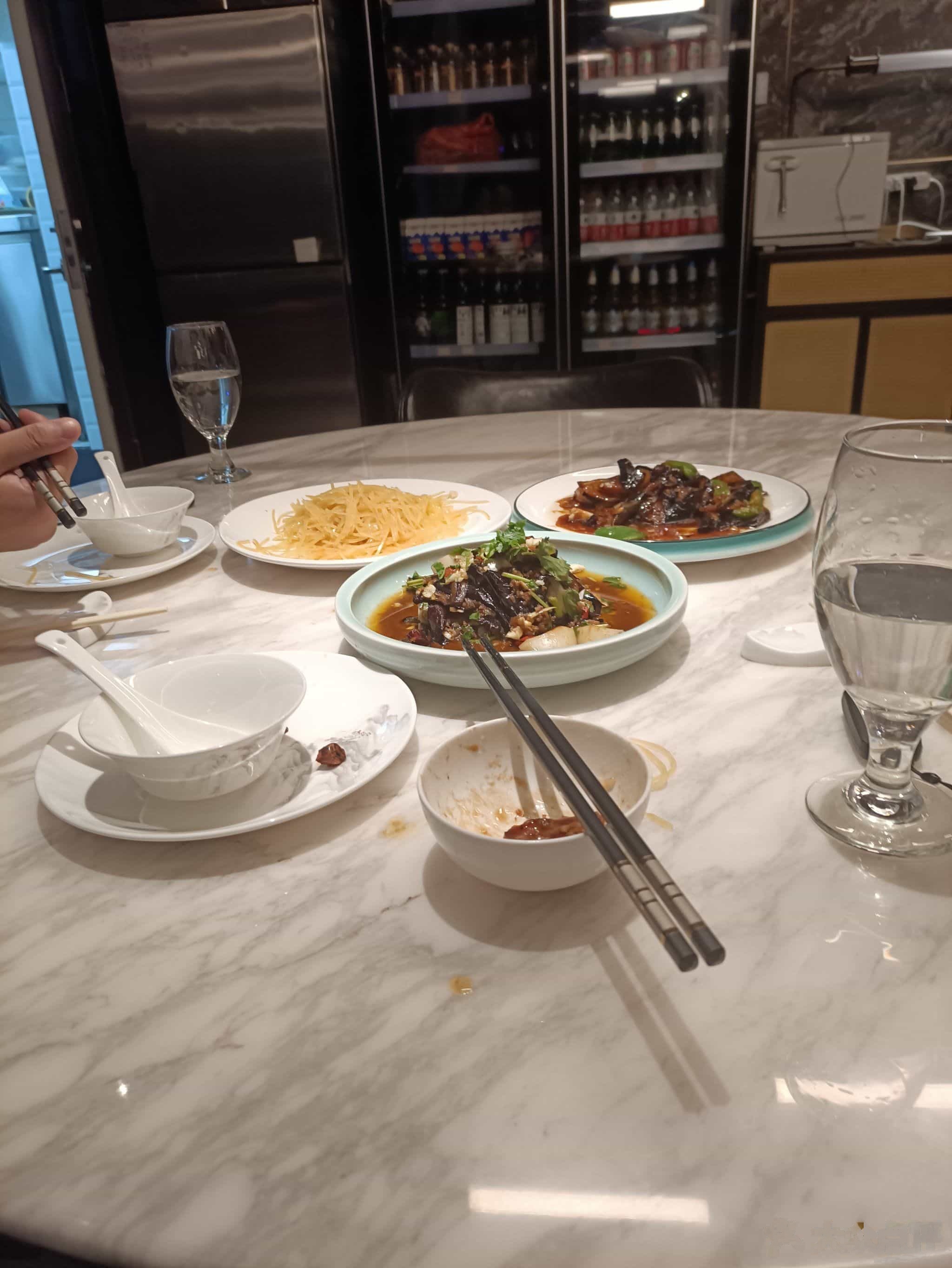 广州哈达东北菜(寺右万科中心店)