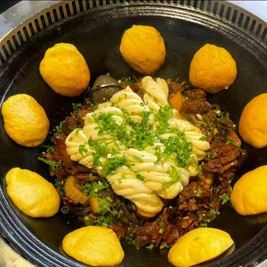 翠花铁锅炖人(泗县店)