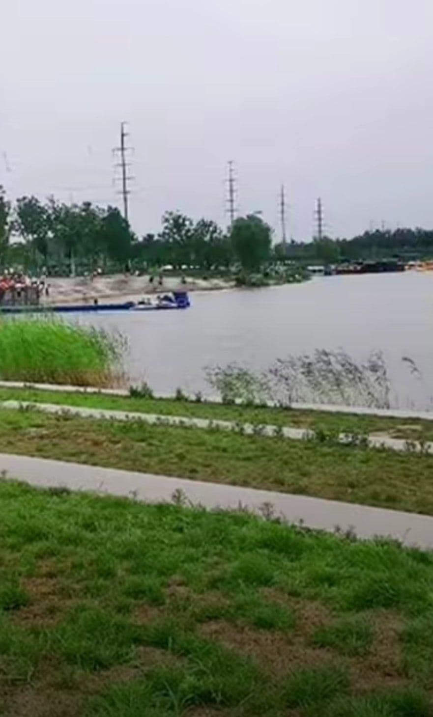 银沙滩游乐场