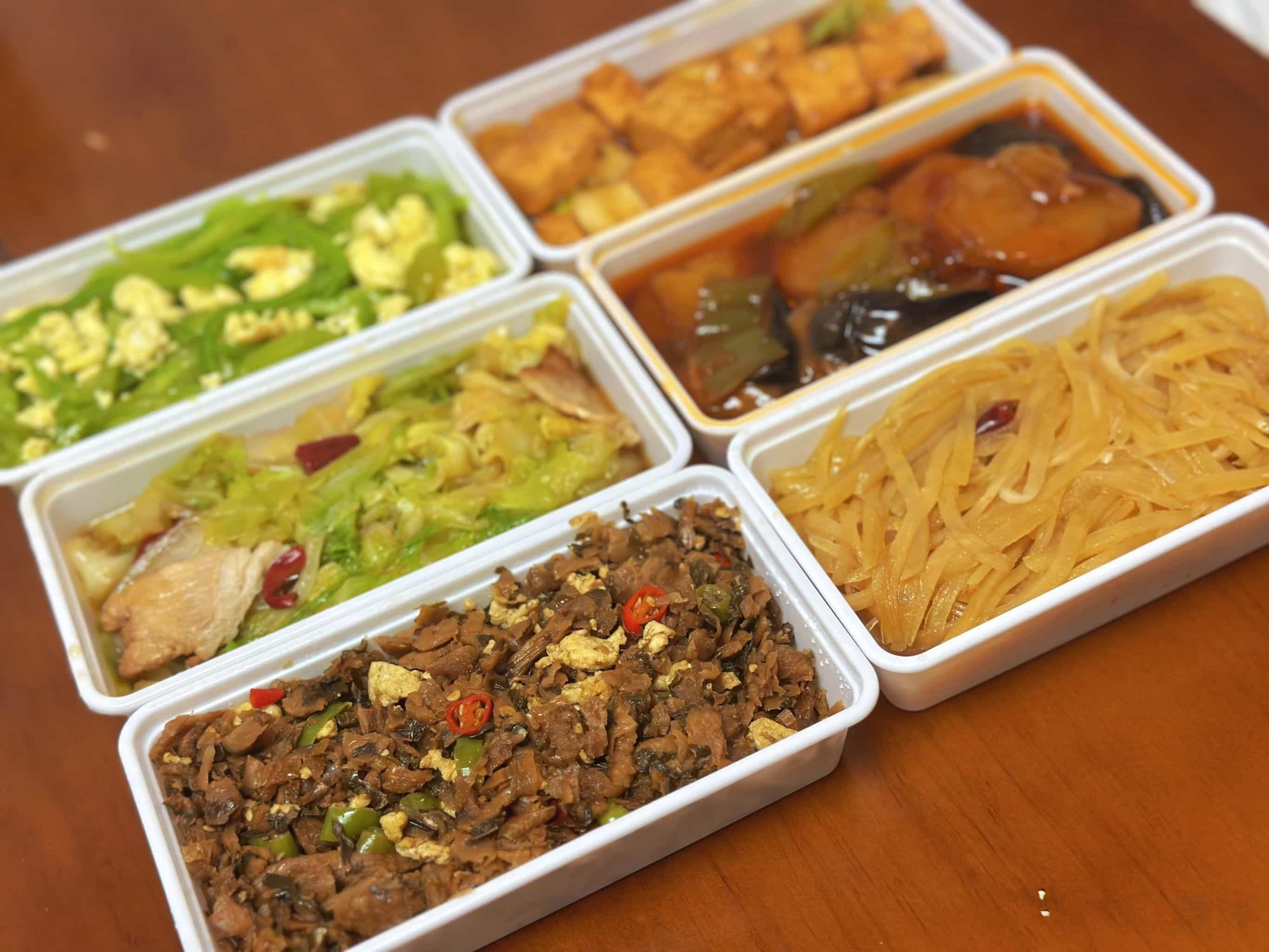 碗农爆炒川湘菜(友谊大街店)