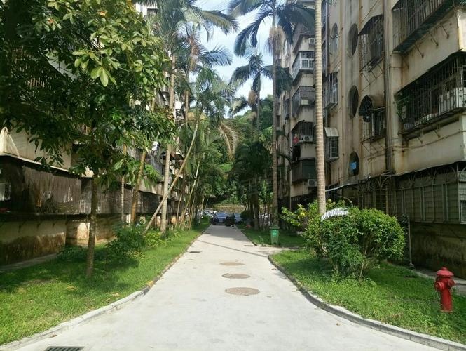 华兴万福小区东门
