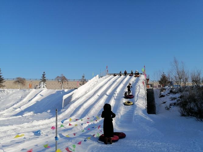 白城市胜利冰雪游乐场