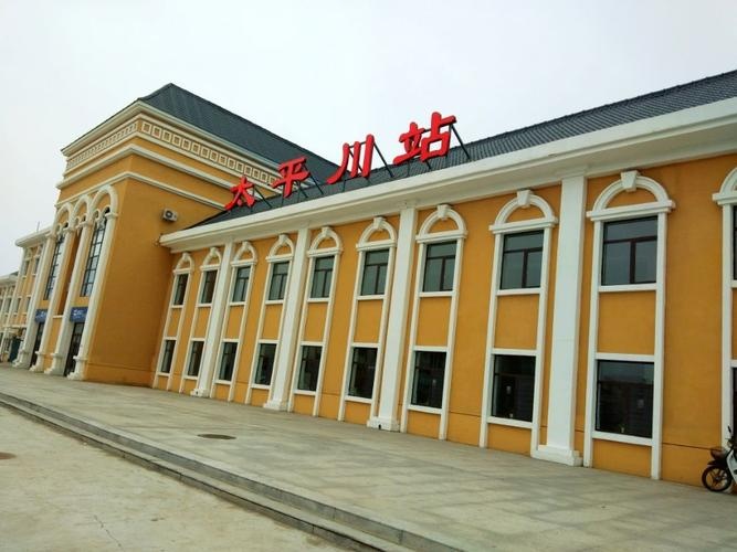 霍林河站