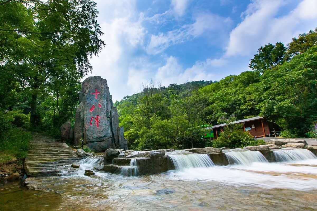 湖北十八潭生态旅游区-游客中心
