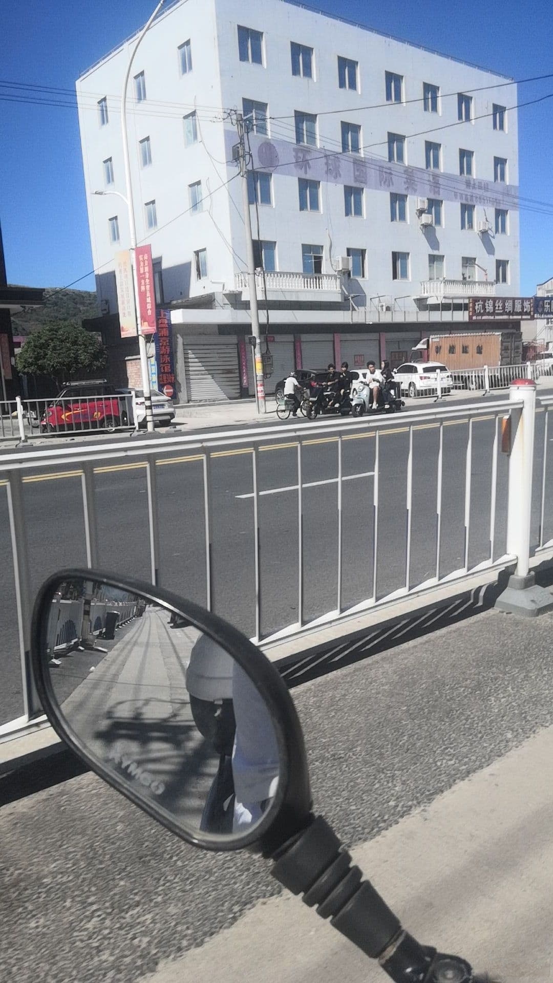 浦京游泳馆