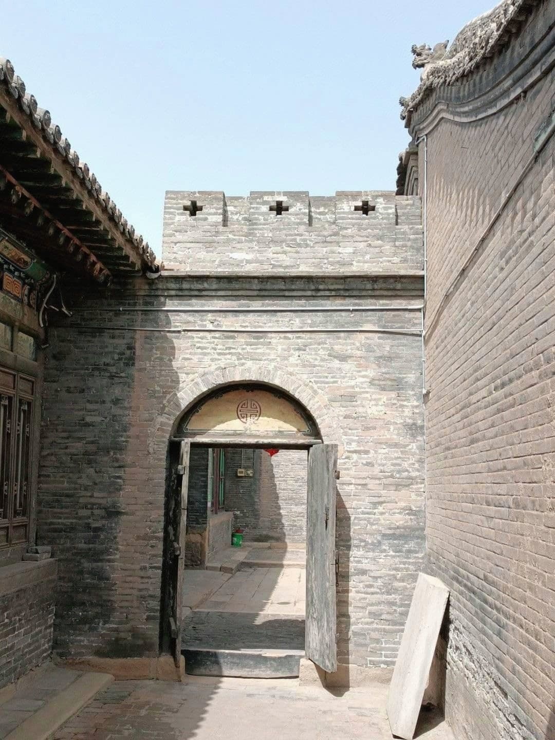 三多堂博物馆-南侧地上停车场