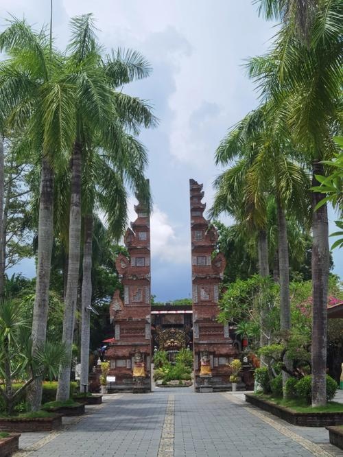 兴隆华侨农场三十二队