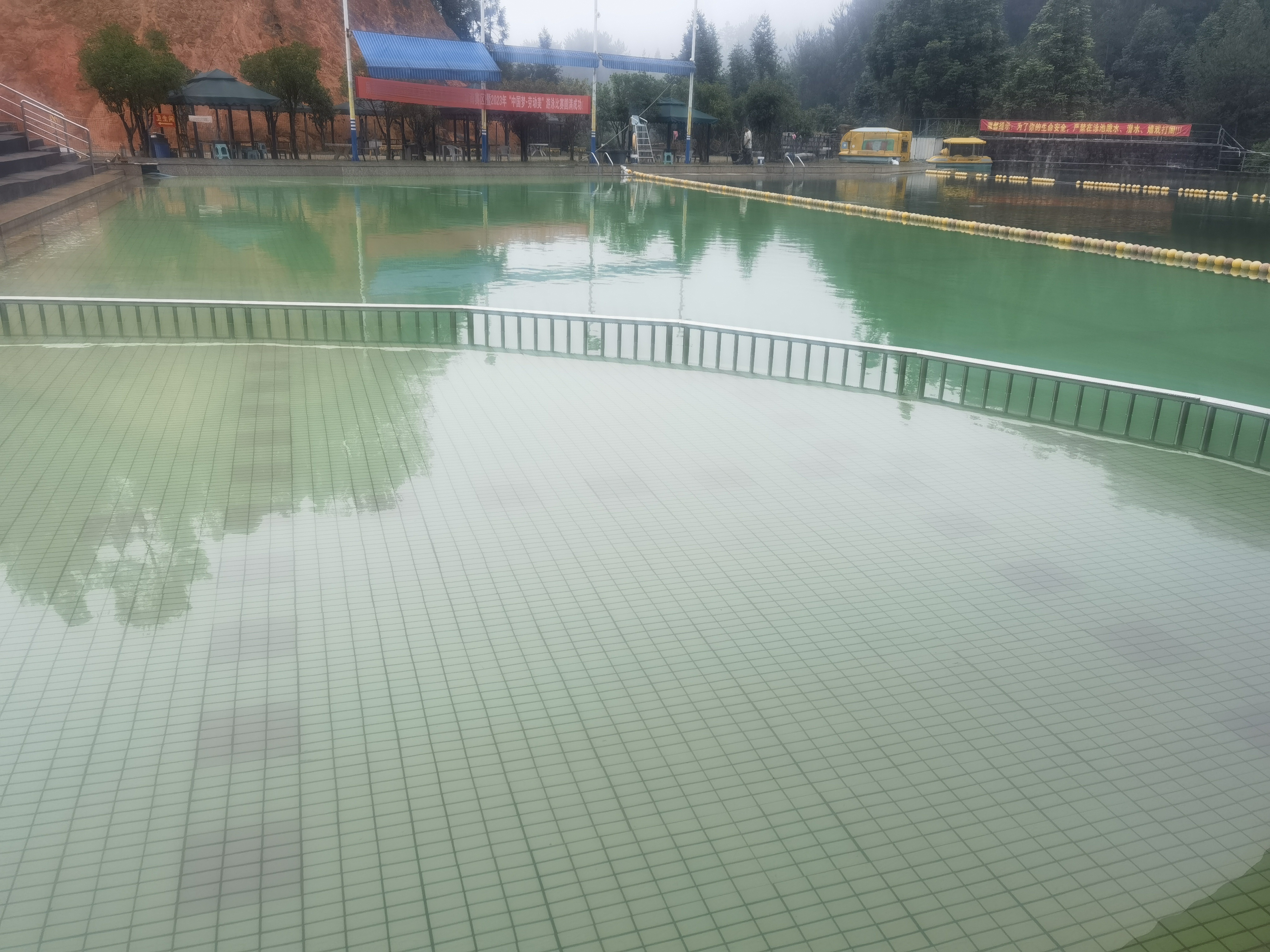 屏南沁源游泳馆