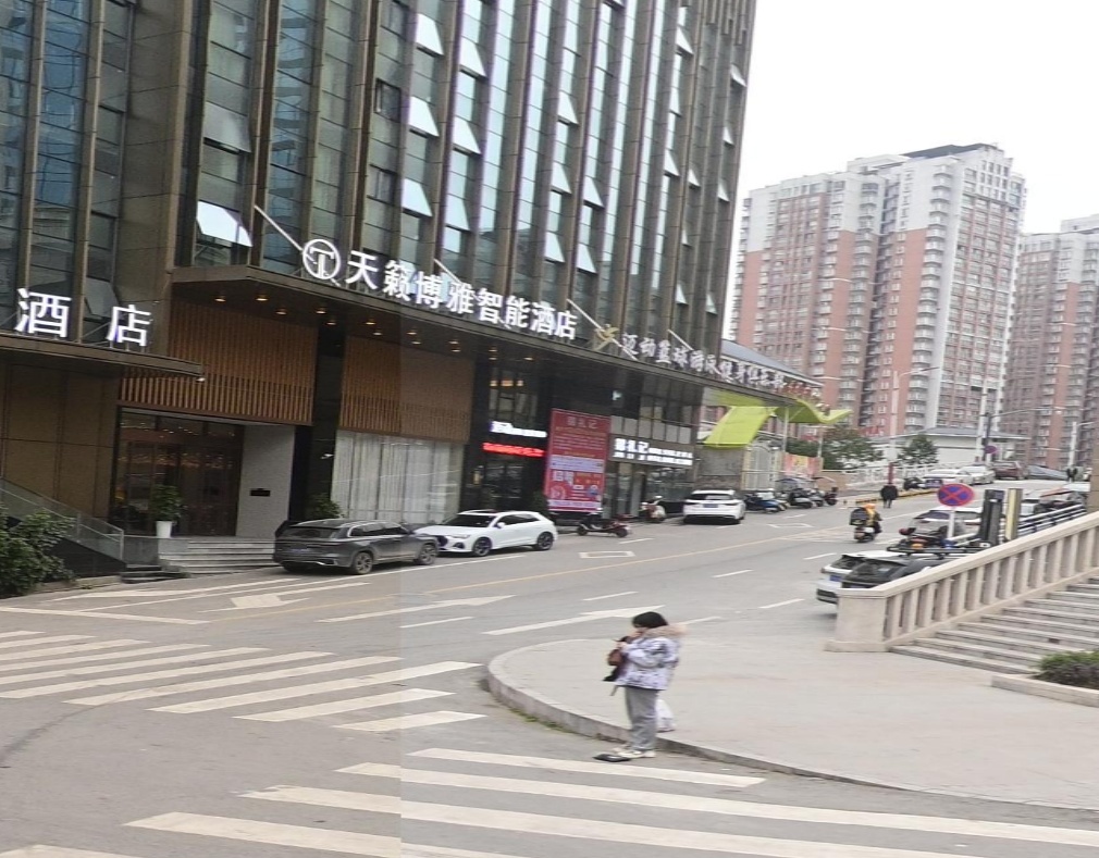迈动篮球游泳健身俱乐部