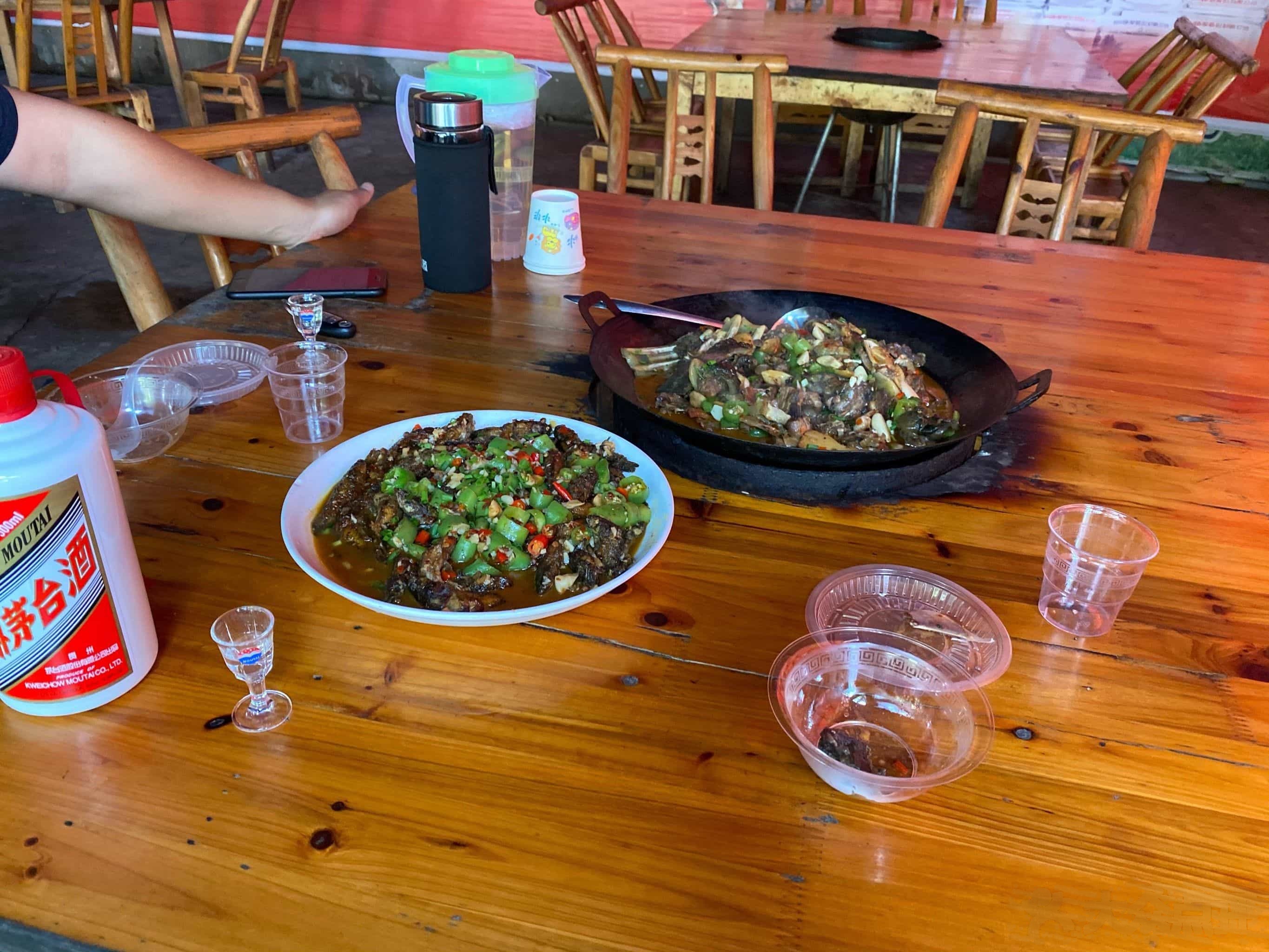 乡村人家柴火农家饭
