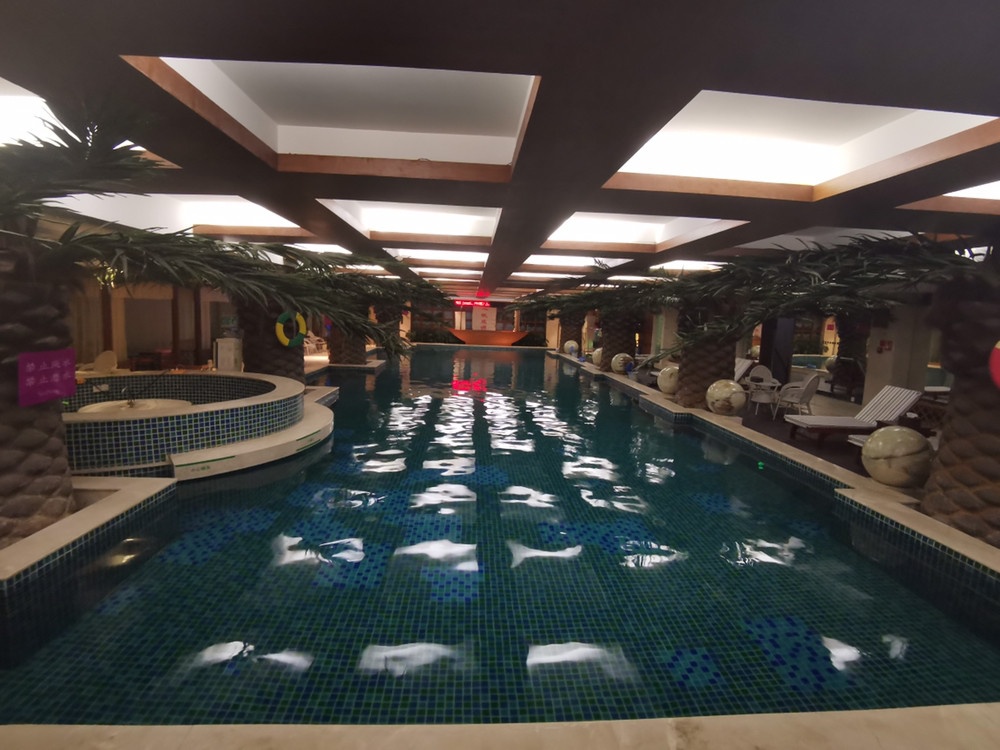 泳友游泳俱乐部。(春城花园酒店店)