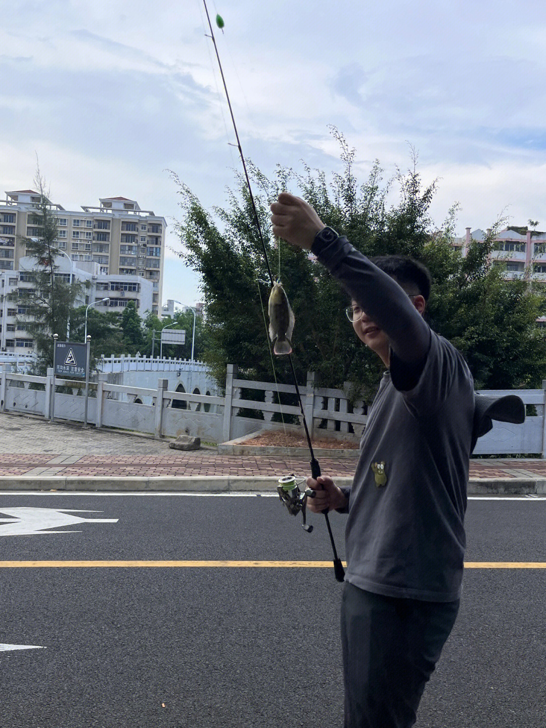 羊山水库坡崖休闲生态园