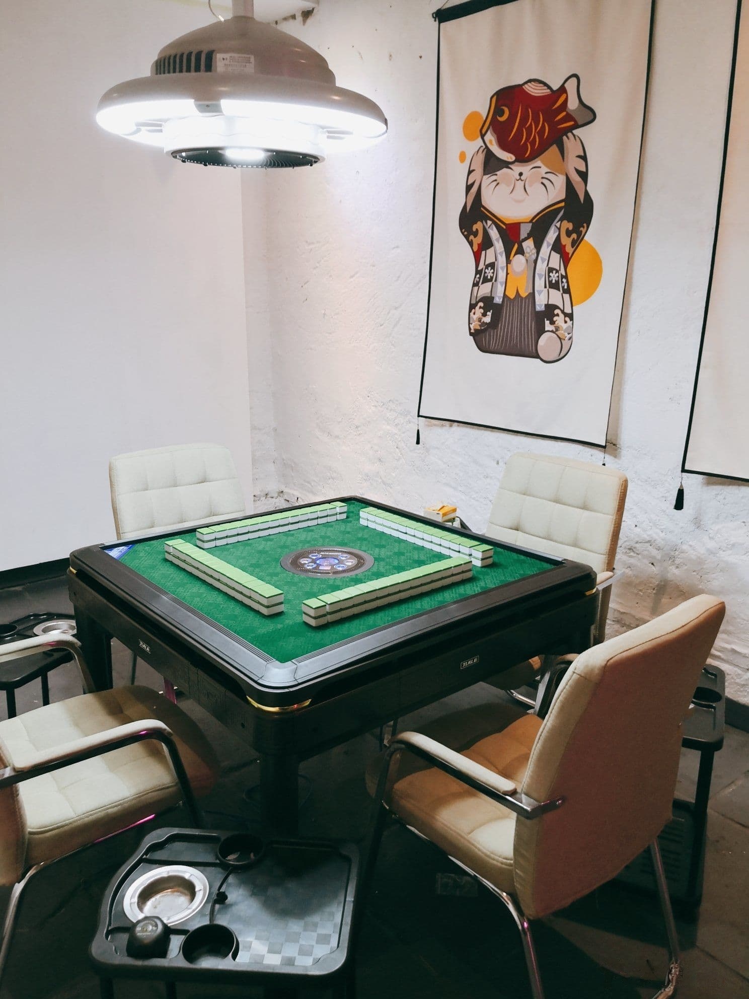 三缺一棋牌室