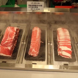 炭本溯源炭火自助烤肉·火锅餐厅(港瑞店)