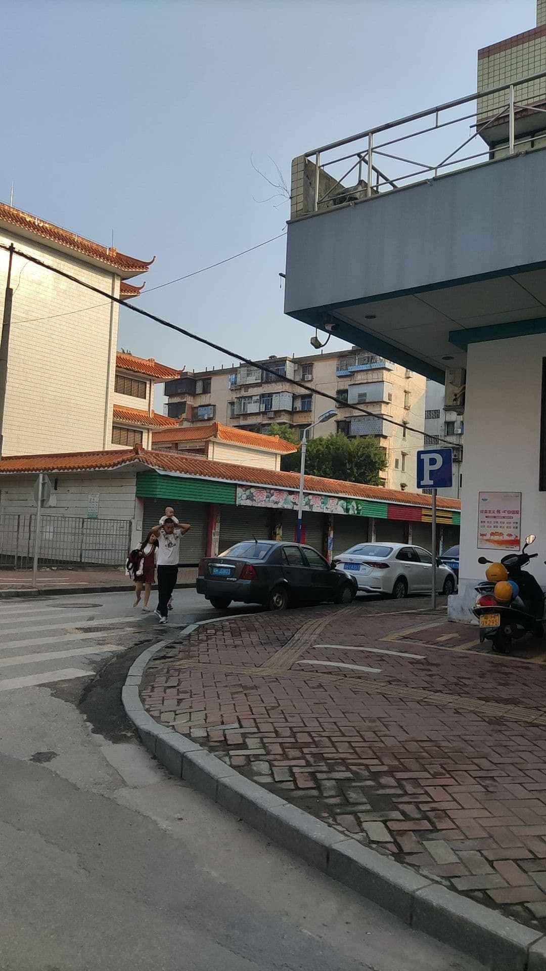 高要区妇幼保健院地上停车场-出入口