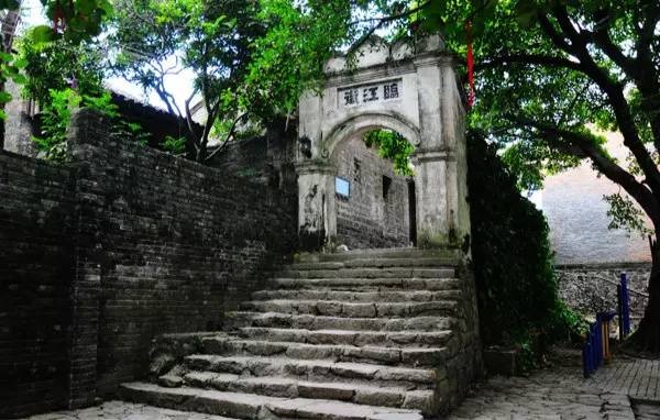 扬美村