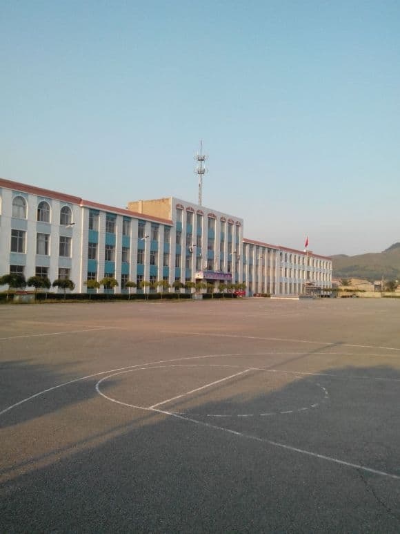 盖州市万学校